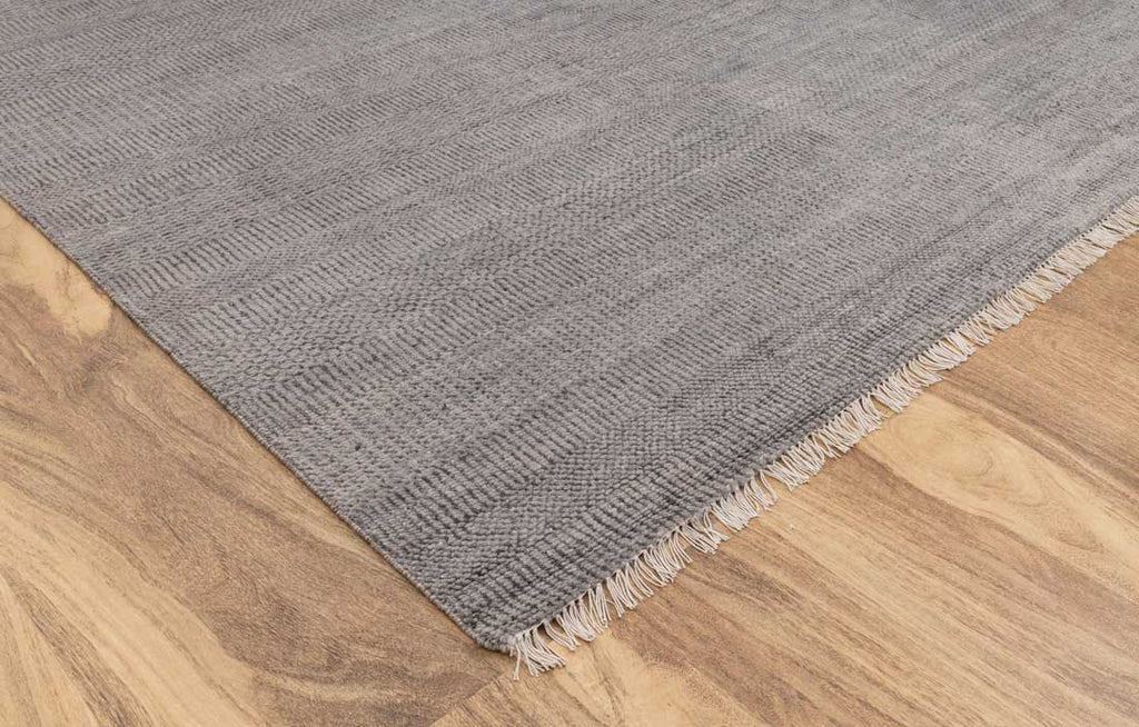 Luxury - Coco Grey Wool & Bamboo Silk Hand Knotted Premium Carpet