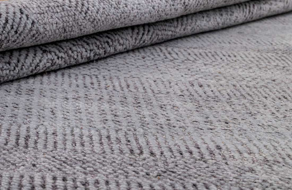 Luxury - Vlad Grey Silver Wool & Bamboo Silk Hand Knotted Premium Carpet