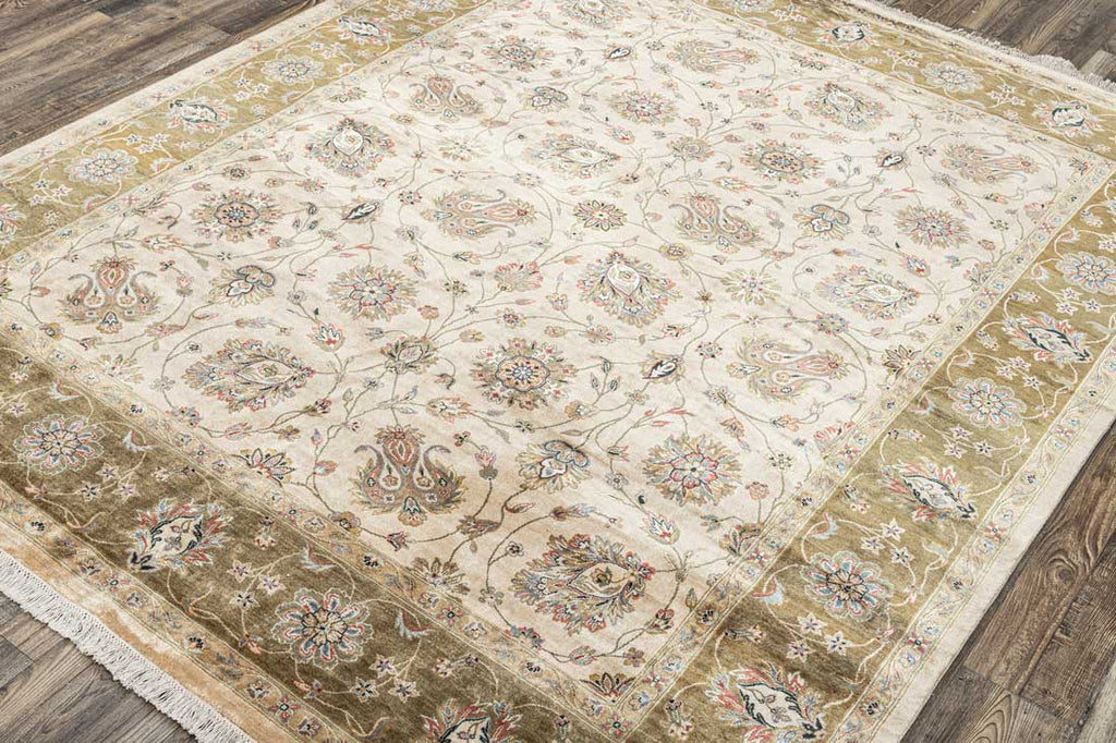 Luxury - Kashmere  Valley Ivory Green Pure Silk Hand Knotted Premium Carpet