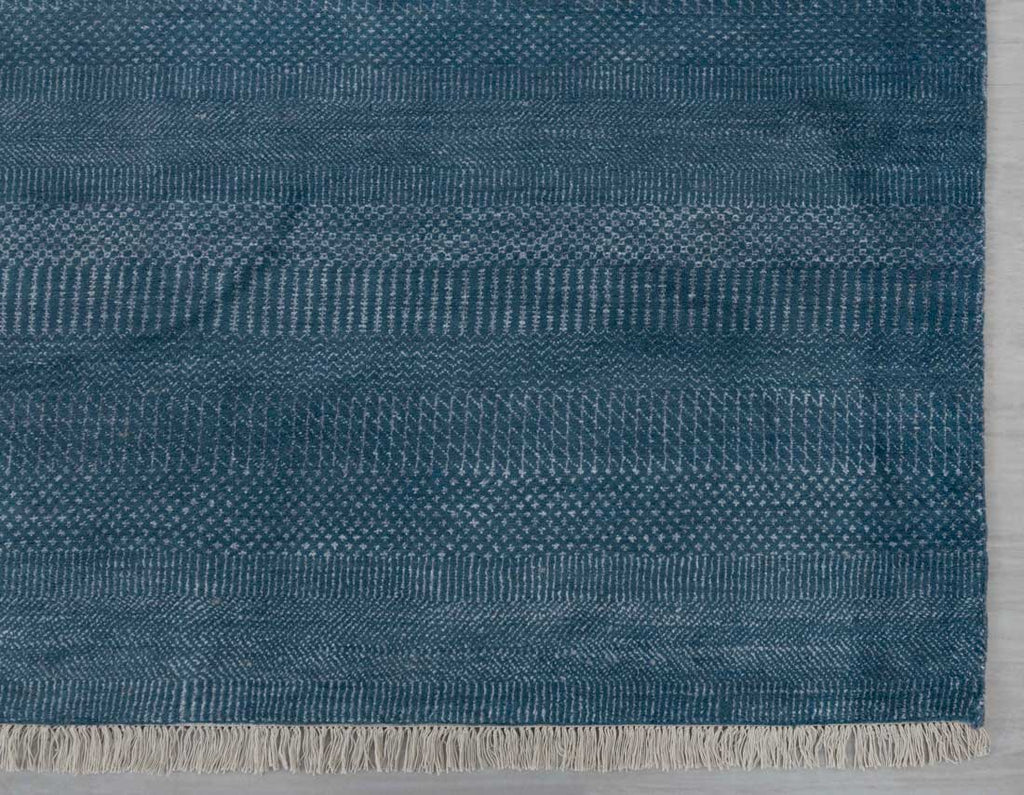 Luxury - Soho Blue Grey Wool & Bamboo Silk Hand Knotted Premium Carpet